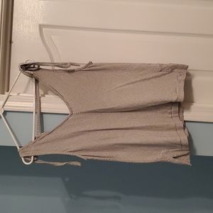 Sleeveless stripe shirt